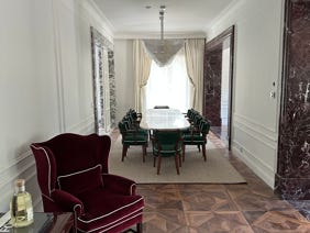 tende in liino e passamaneria ingresso salottino villa di lusso a Lussino 