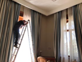 tende oscuranti e decorative per suite superior in villa di lusso a Lussino 